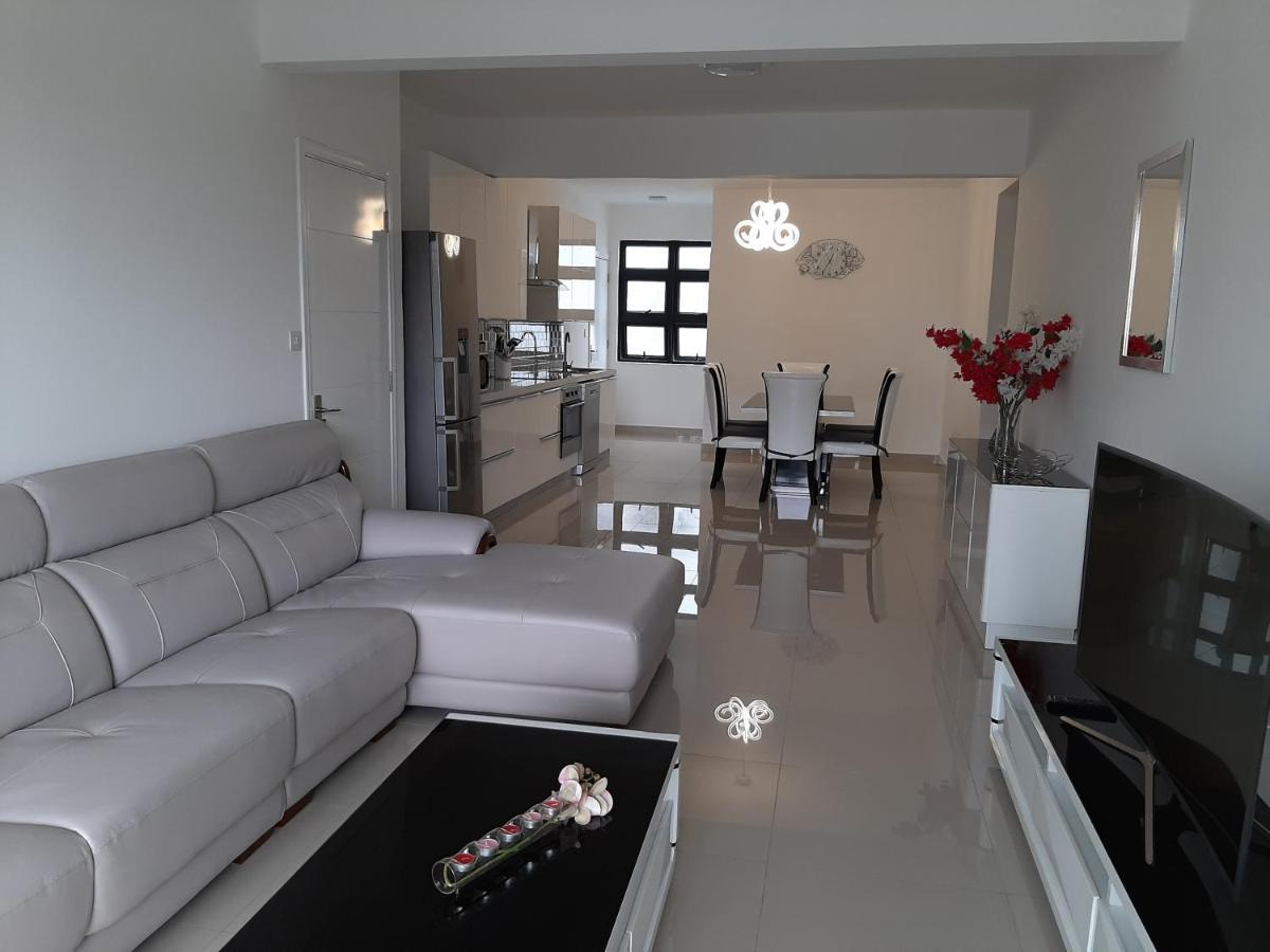 Ti Coco Apartment Pereybere Beach Exterior photo
